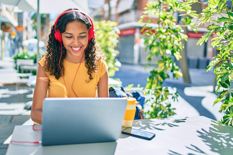 B1 Intermediate Listening and Grammar Course