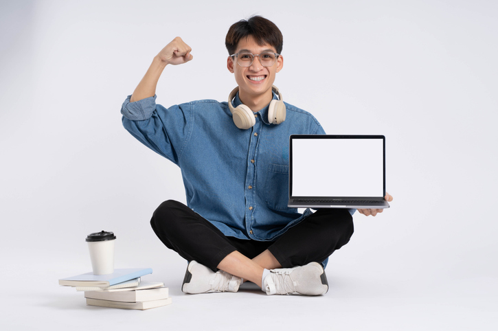 B1 Intermediate Listening and Grammar Course