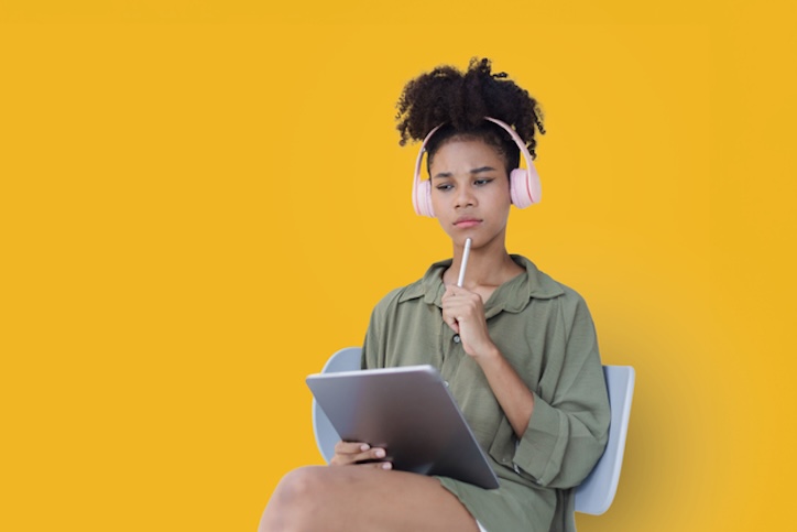 B1 Intermediate Listening and Grammar Course
